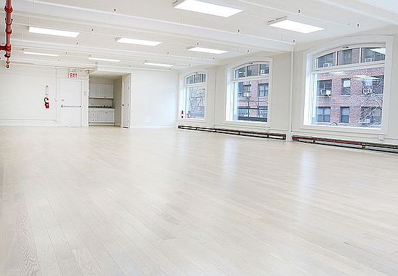 4th image of 572 6th Ave #3