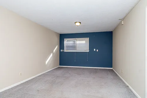 402 Lawrence Pl Photo 1