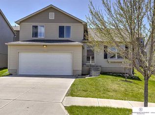 19611 Gail Ave, Omaha, NE 68135