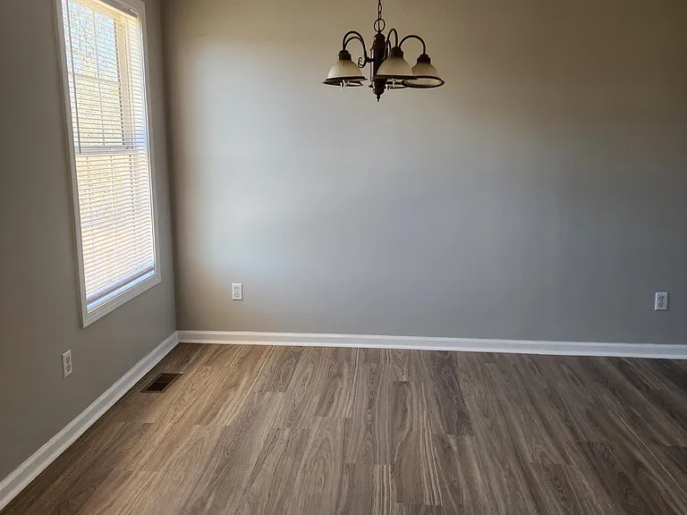 143 W Gate Dr — Photo 22