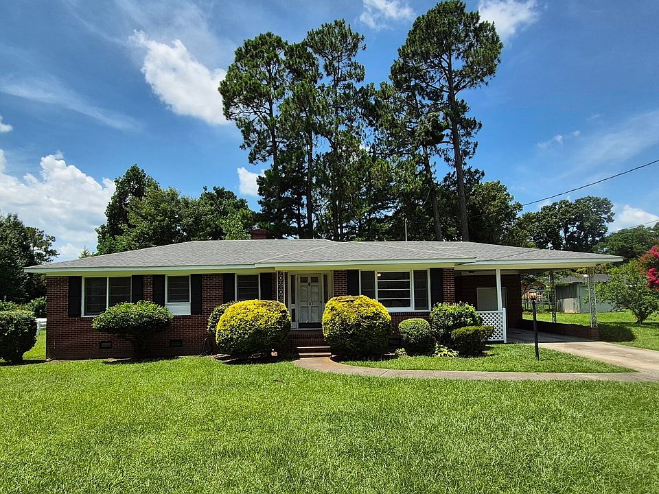1st image of 207 Hooks Ave