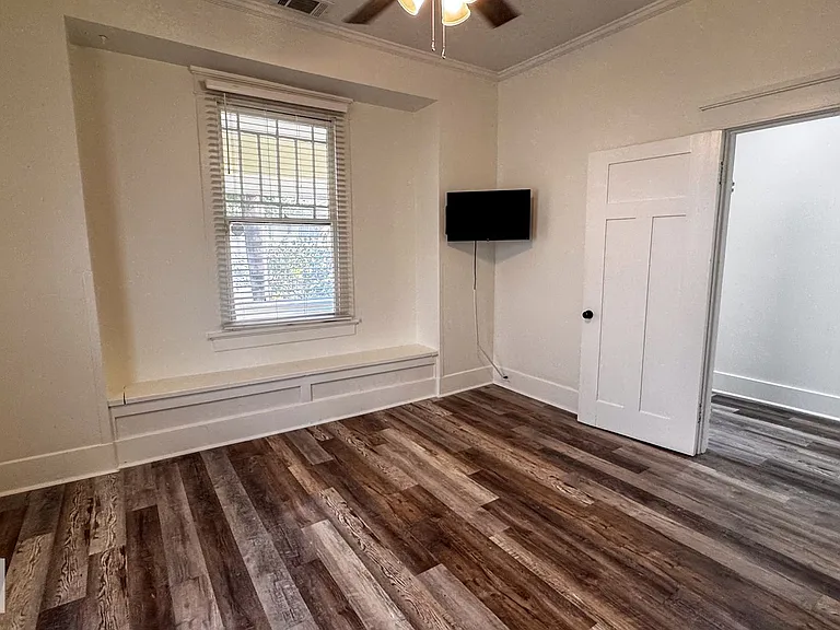 1615 Pine St — Photo 12