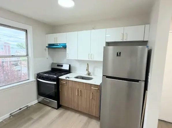 44 Irving St, Newark, NJ