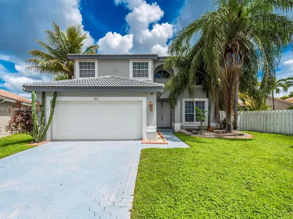2855 SW 177th Ter, Miramar, FL 33029