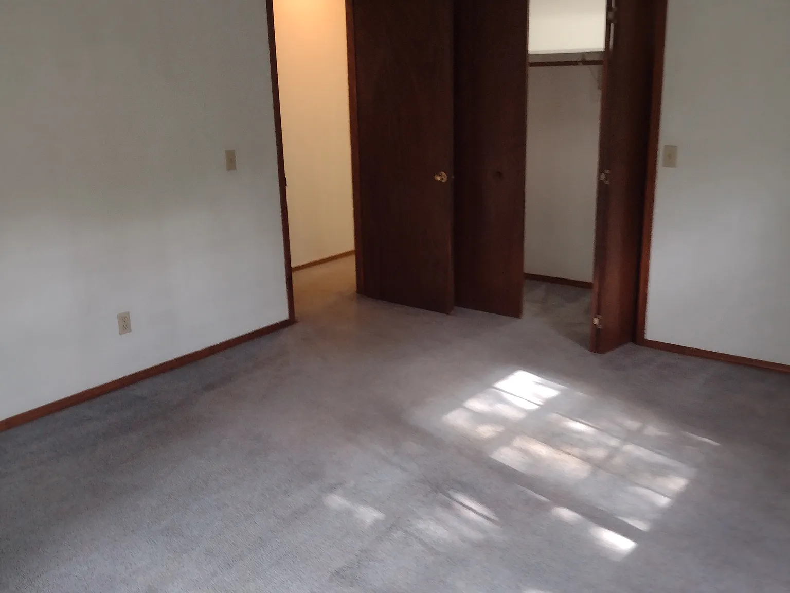 3 bed, 1600 sqft, $1,900 — Photo 3