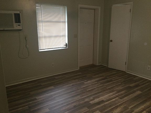 5th image of 304 S Hercules Ave #4