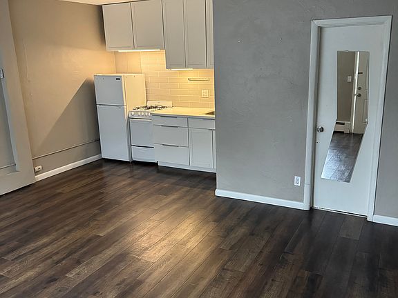 4th image of 5675 S Curtice St APT 11