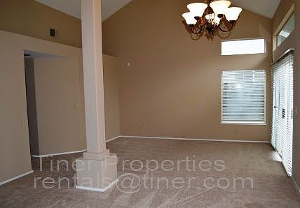 4th image of 189 Baurer Cir