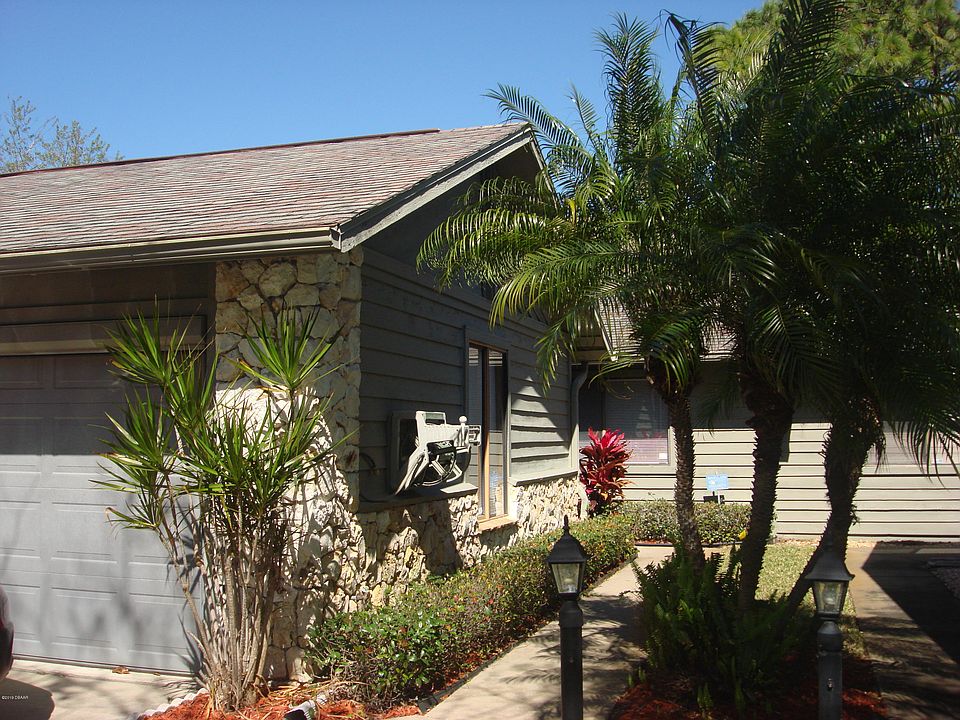 1st image of 184 Deer Lake Cir