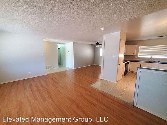 5th image of 13105 Mountain View Ave NE