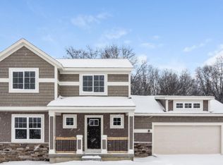 4941 Winston Hill Dr, Grand Rapids, MI 49525