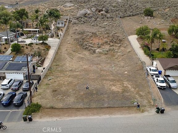 5th image of 3829 Scenic Dr #4