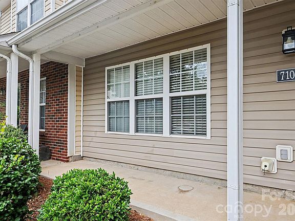 4th image of 7106 Bidford Ct