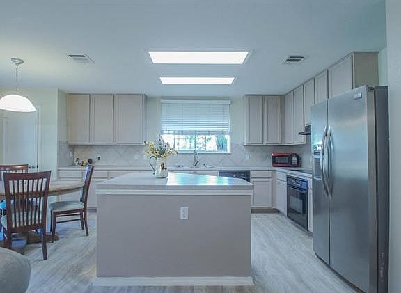 5th image of 368 Bella Vista Cir
