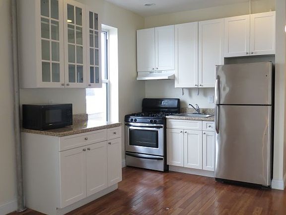 5th image of 1051 Kelly St APT 5