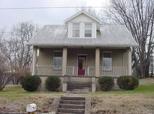 106 Forest Ln, Stuart, VA 24171