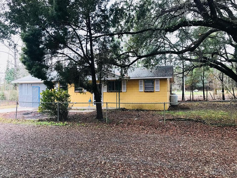2nd image of 125 Berry Rd