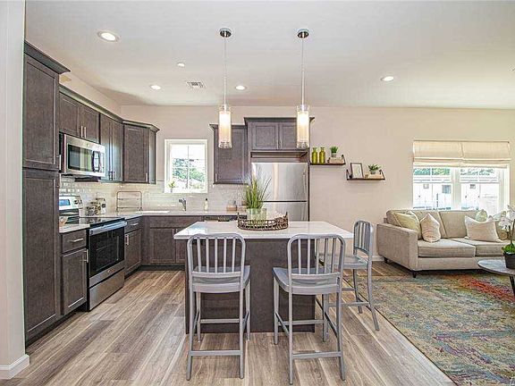 3rd image of 766 Deer Park Ave Floor 1