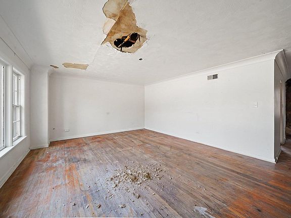 5th image of 301 48th Ave