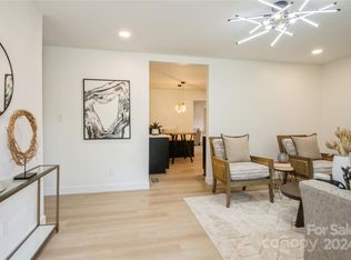 9519 Feldbank Dr, Charlotte, NC 28216