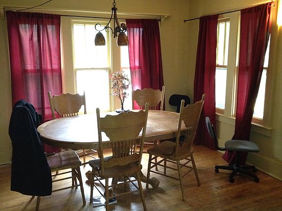 4th image of 925 S Center St APT 1