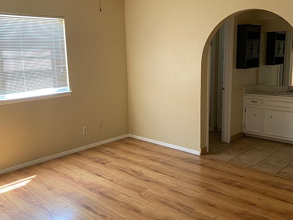 5th image of 3603 W Michigan Ave