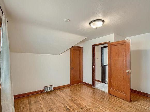 1st image of 429 5th Ave S #2