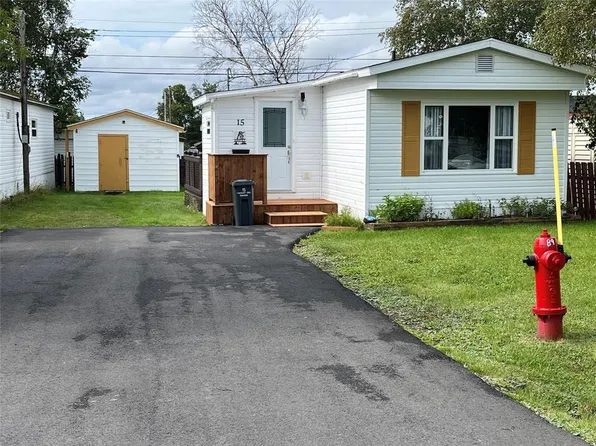 15 Viscount Crescent, Gander, NL A1V1Y7