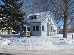 227 Beechwood Ave N, Braham, MN 55006