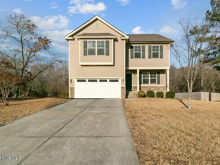204 Sandy Springs Rd — Photo 1