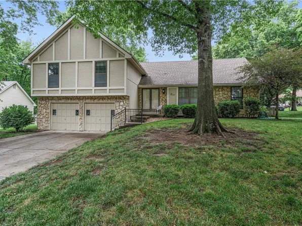 10000 N Charlotte St, Kansas City, MO 64155