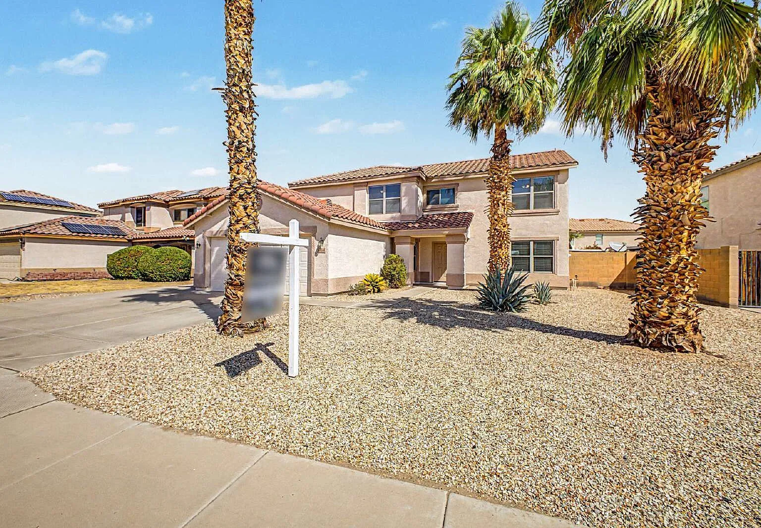 4 bed, 2.5 bath, 2889 sqft, $2,550 — Photo 4