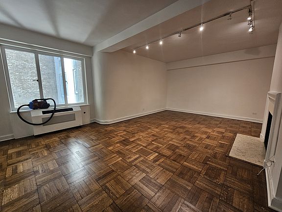 3rd image of 40 Central Park S #10E