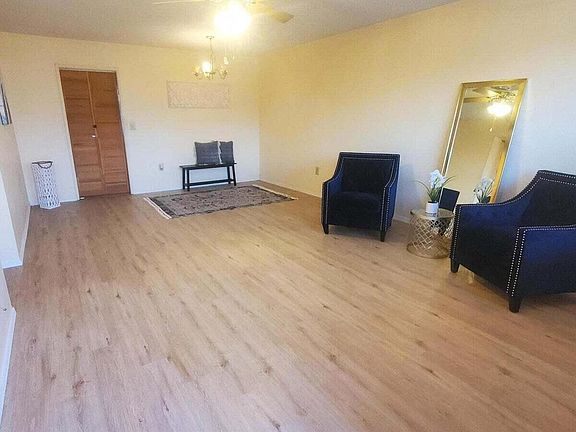 4th image of 14010 N NEWCASTLE Drive