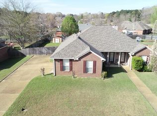 2002 Cross Creek Cv, Brandon, MS 39042