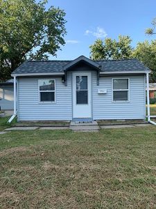 908 E 11th St, Yankton, SD, 57078