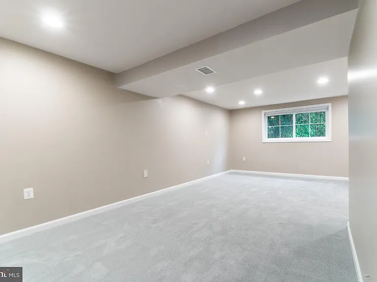 5906 Oak Leather Dr — Photo 26