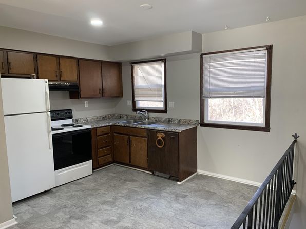4004 E 123rd Ter APT B