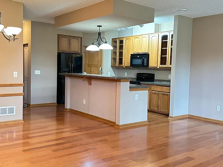 12426 Flanders Ct NE #F — Photo 19