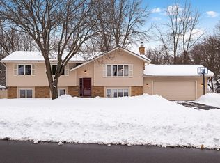5227 W 139th St, Savage, MN 55378
