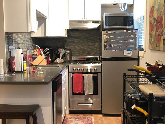 2nd image of 511 W Belmont Ave #15
