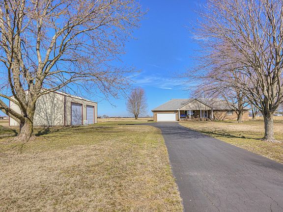2nd image of 2119 E Fir Road