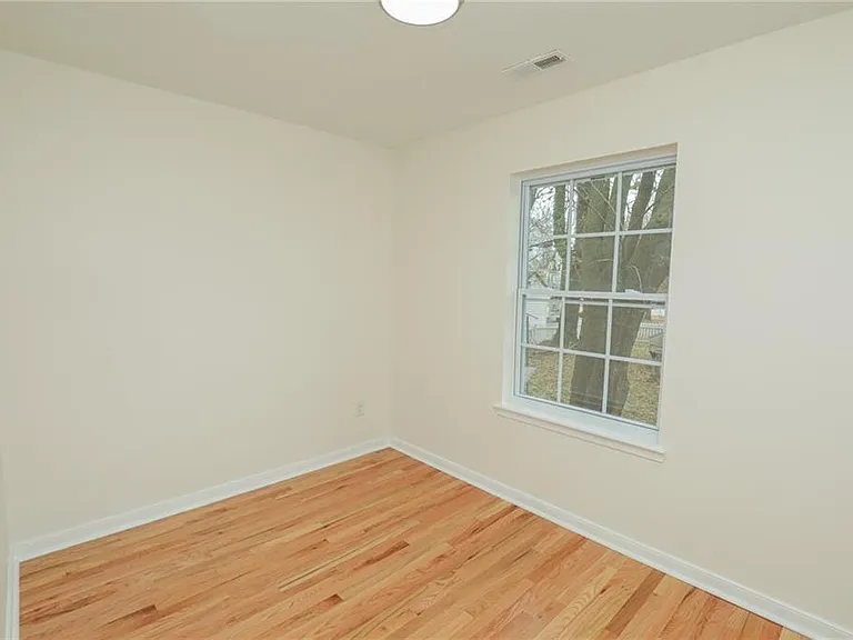 120 Lipscomb St — Photo 14