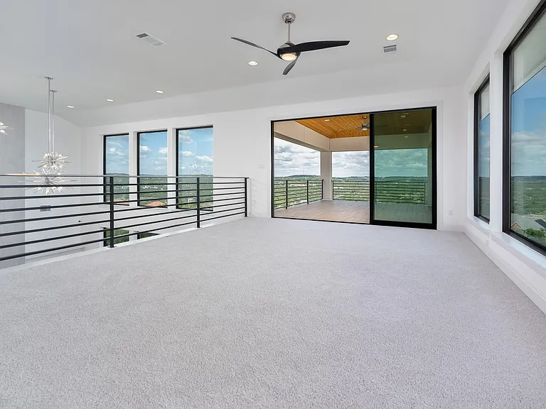 2502 Sunset Vista Cir — Photo 12