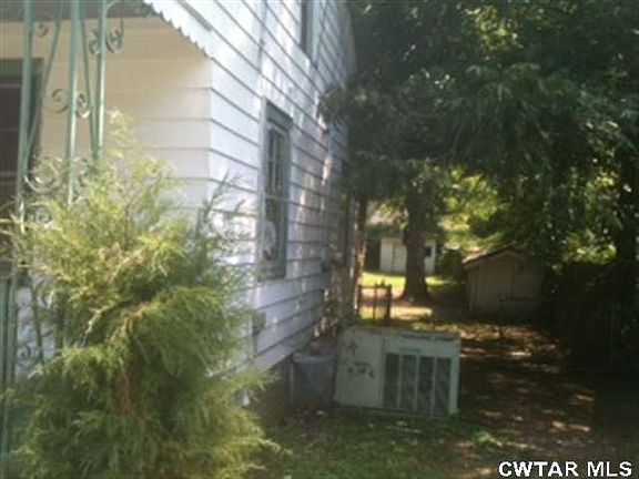2nd image of 512 Greenwood Ave