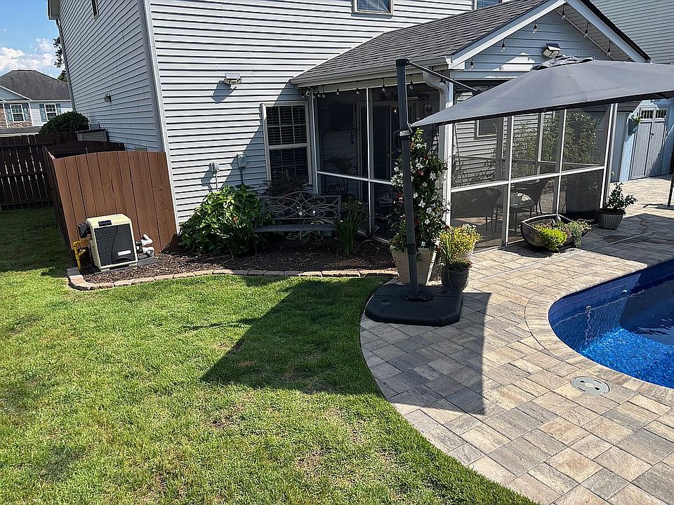 2nd image of 628 Colony Lakes Dr