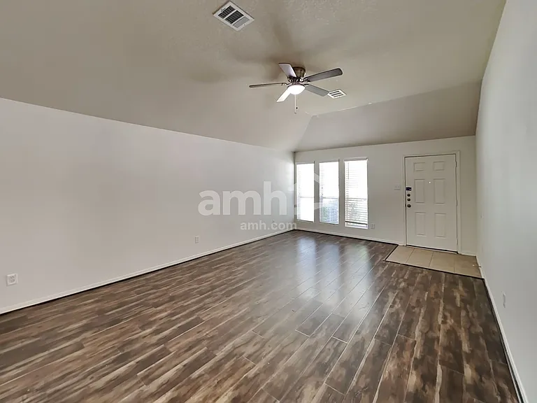 2322 Old Ox Rd — Photo 6