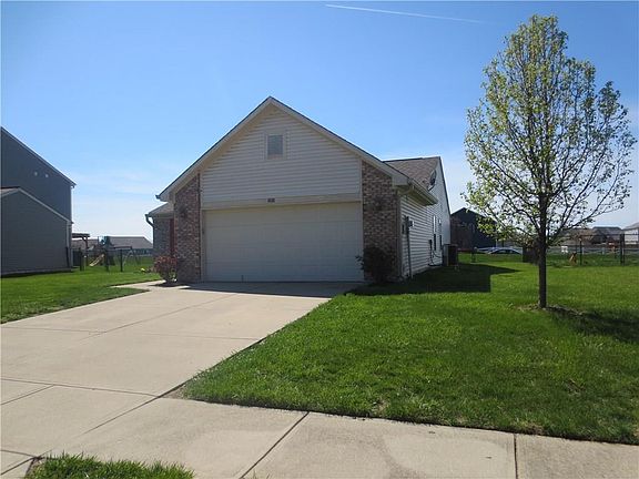 3rd image of 8010 Painted Pony Dr