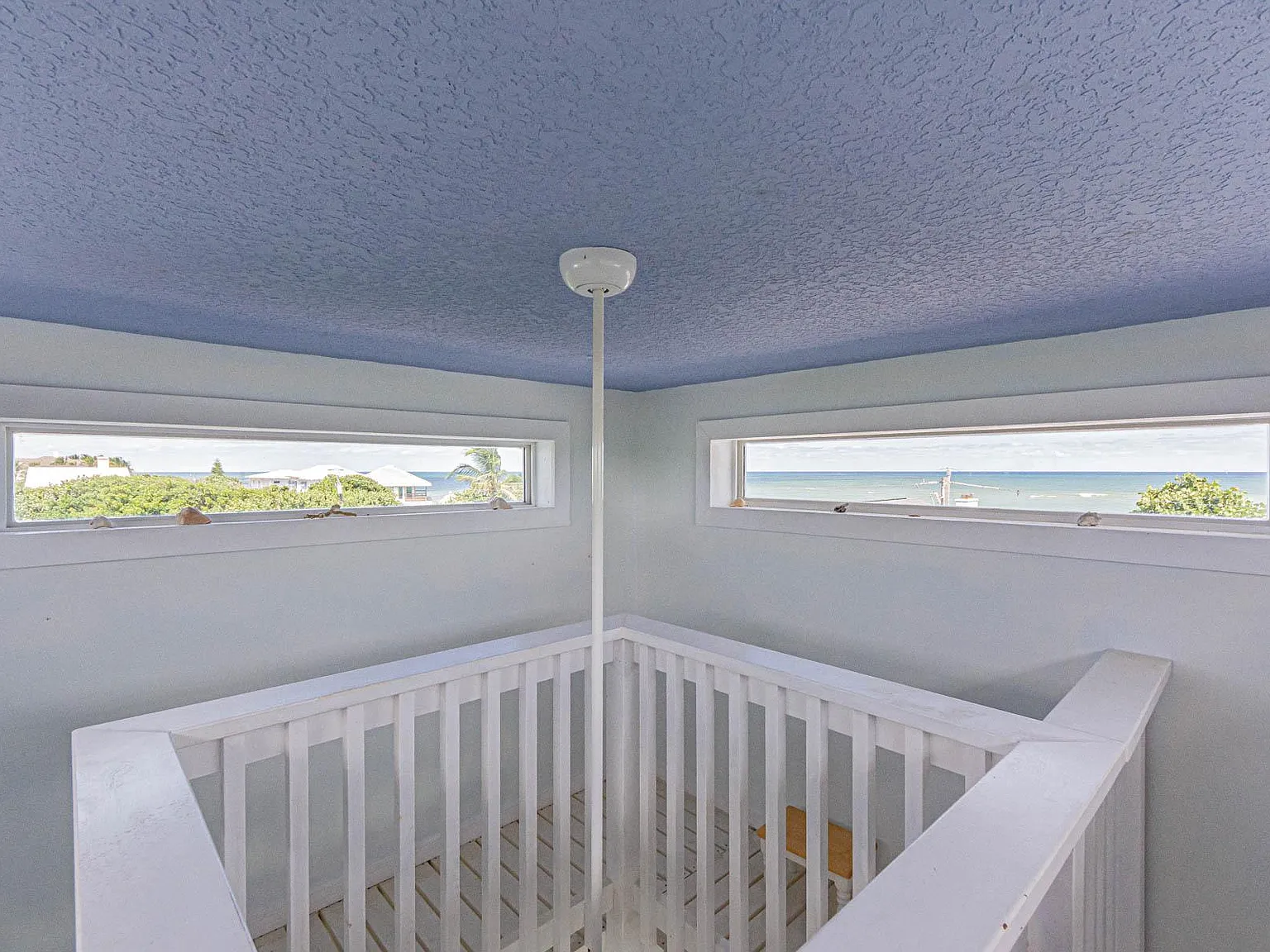 4 bed, 2176 sqft, $17,000 — Photo 3