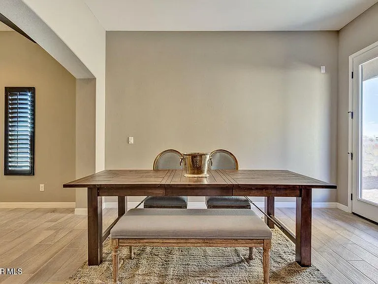 12934 Terrington Ave — Photo 8
